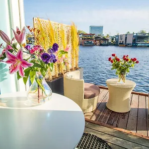 The New Boathouse Apartment