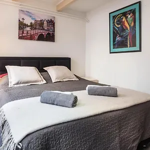 Heart Station Apartment
